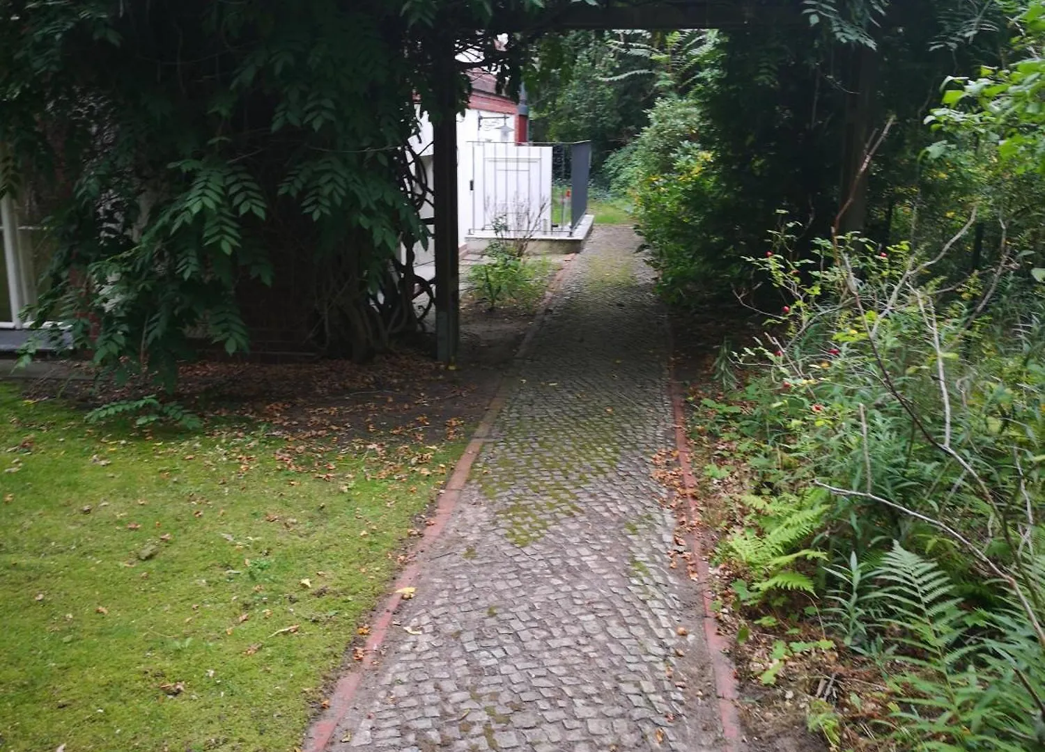 Apartment Gruenderzeitvilla In Berlin Zehlendorf Germany